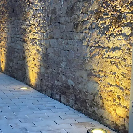 Grosse Linde Hotel *