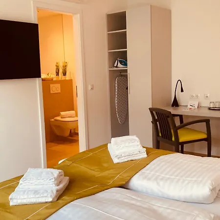 Grosse Linde Hotel Karlsruhe