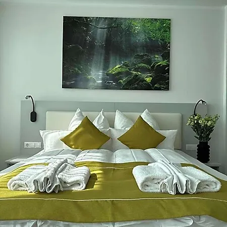 Grosse Linde Hotel Karlsruhe
